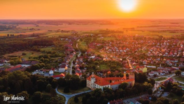 7. prosinca polaganje vijenaca i svečana sjednica Gradskog vijeća povodom Dana grada Valpova